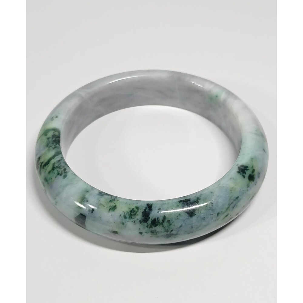Moss in Snow Jade Bangle 67mm 110g
